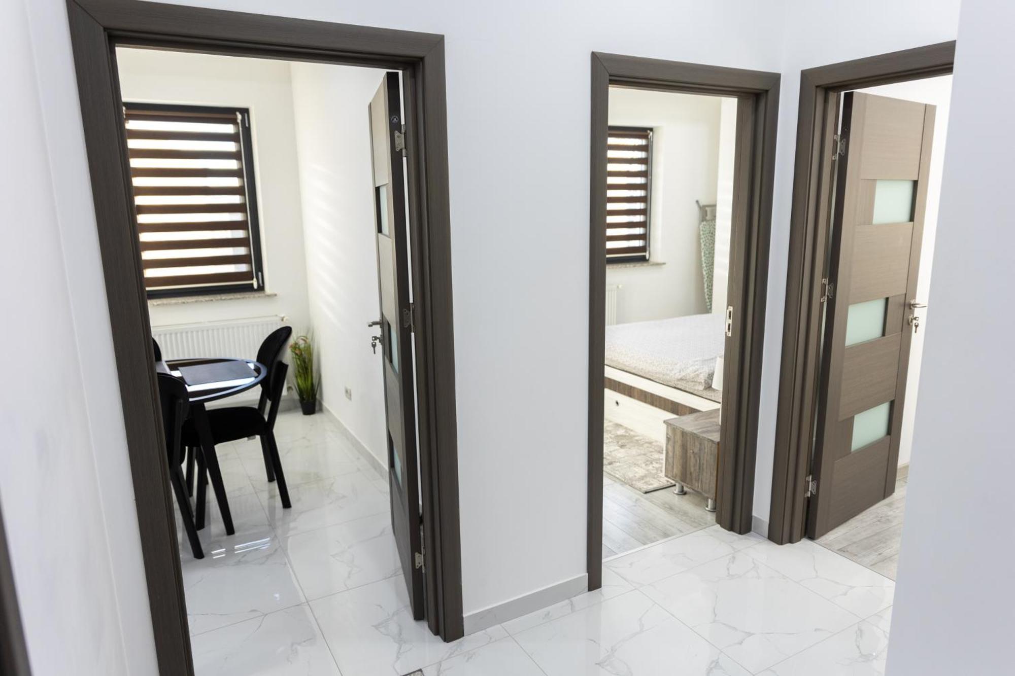 Astar Apartments - Extra Large Radauti Luaran gambar