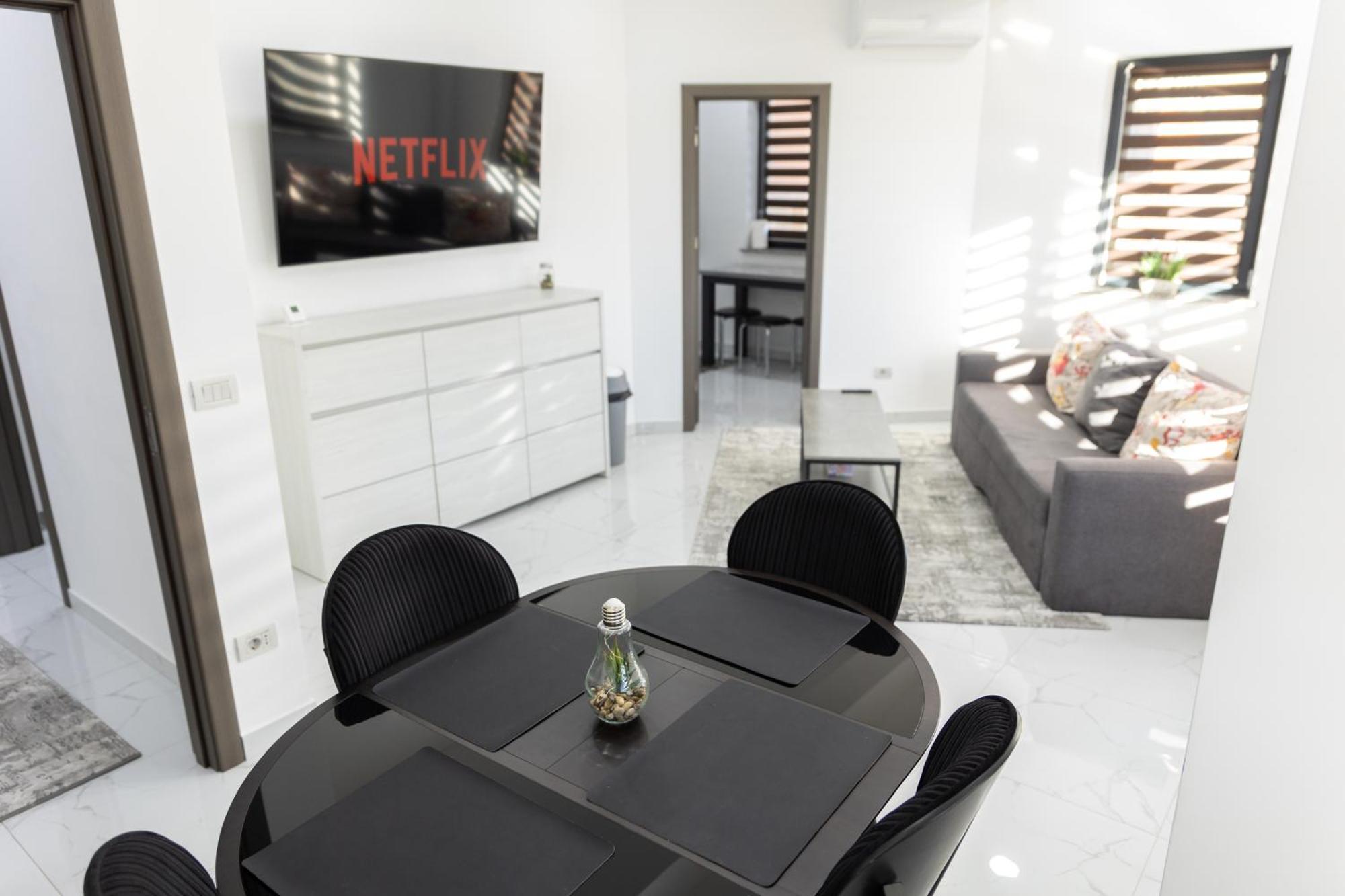 Astar Apartments - Extra Large Radauti Luaran gambar
