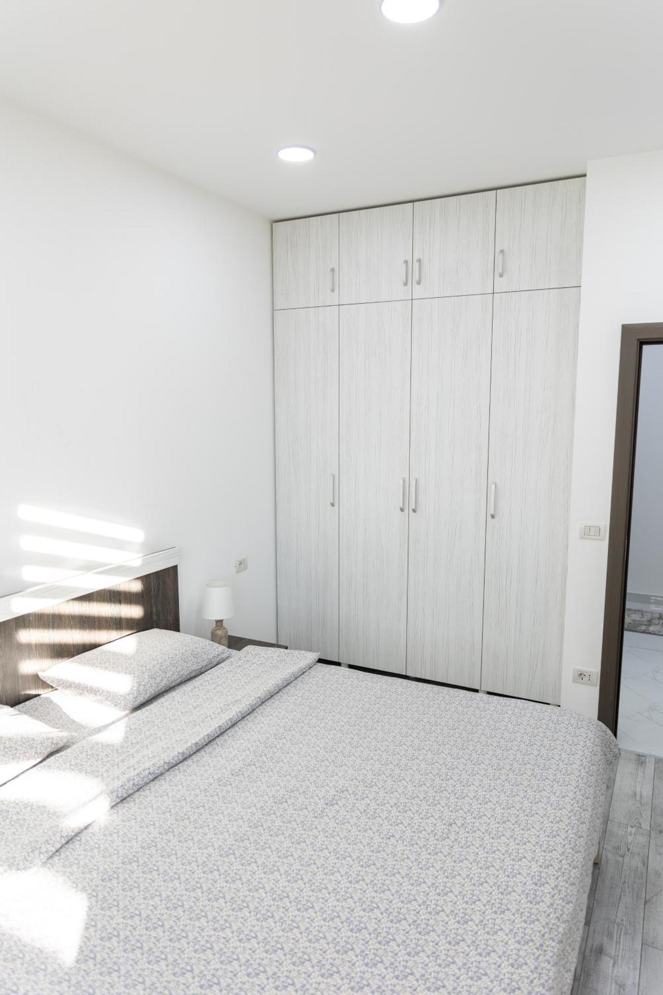 Astar Apartments - Extra Large Radauti Luaran gambar
